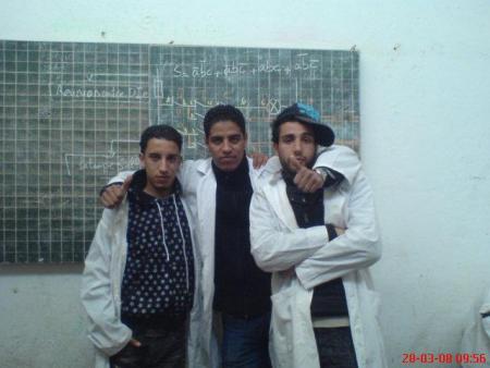 c moi et foad et rachid !!!!!!!!
